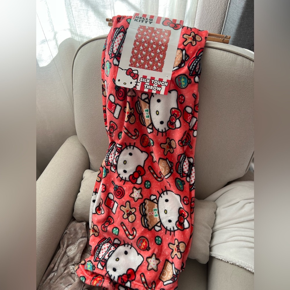 Hello Kitty Gingerbread Throw
